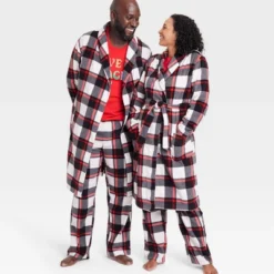 Adult Buffalo Check Matching Family Robe - Wondershop™ Black -Wonder Deals Store GUEST 4caf8a1c a49b 4015 b64d d877de7d338f